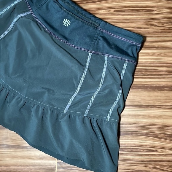 ATHLETA Ruffled Hem Skort Size 6 - Picture 6 of 9